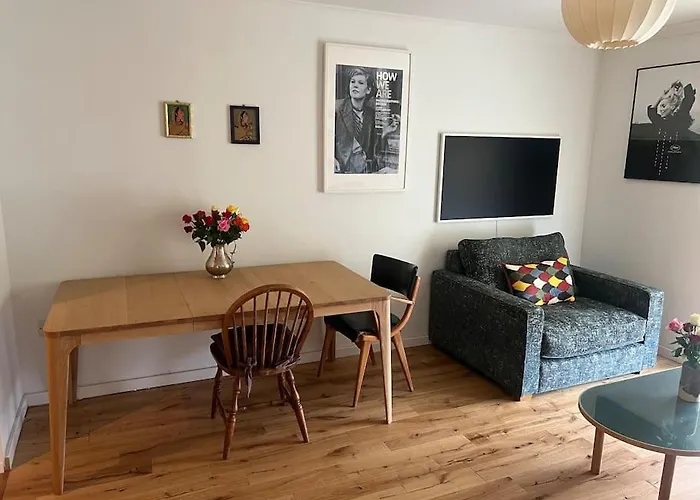 Flat In London