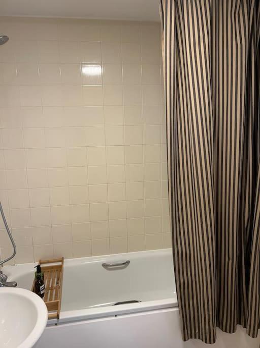 Appartement Flat In *